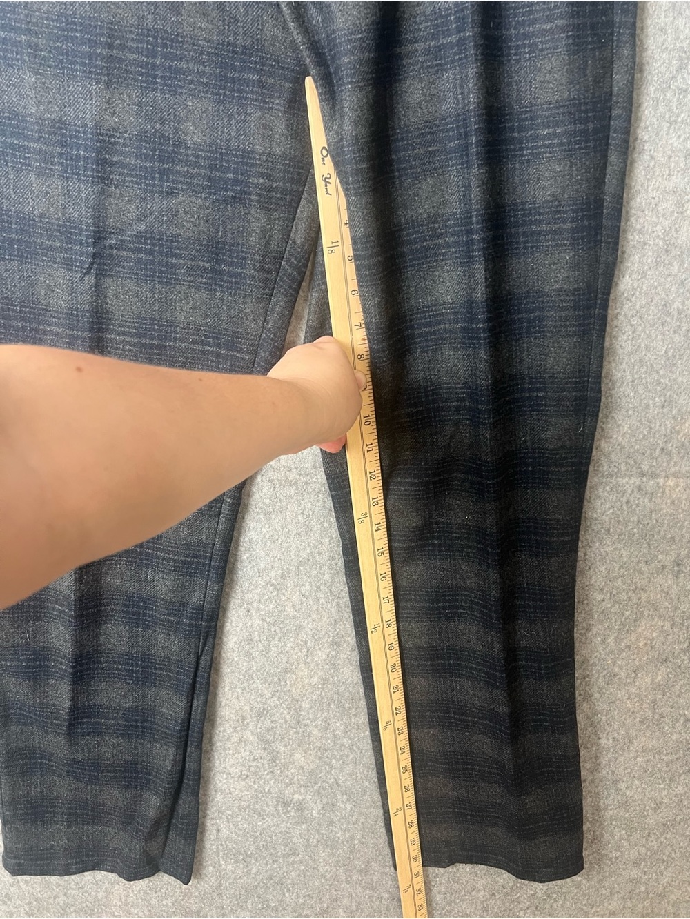 Banana‎ Republic Men's 36 Aiden Fit Plaid Dress Pants Wool Gray and Black - Picture 5 of 8